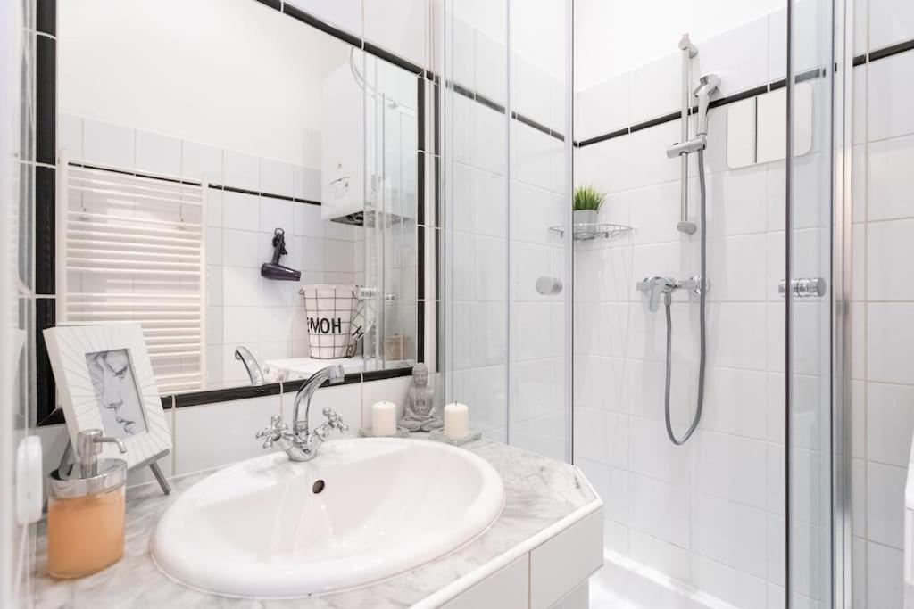 דירות Charming & Authentic Vienna Flat - Central Located מראה חיצוני תמונה