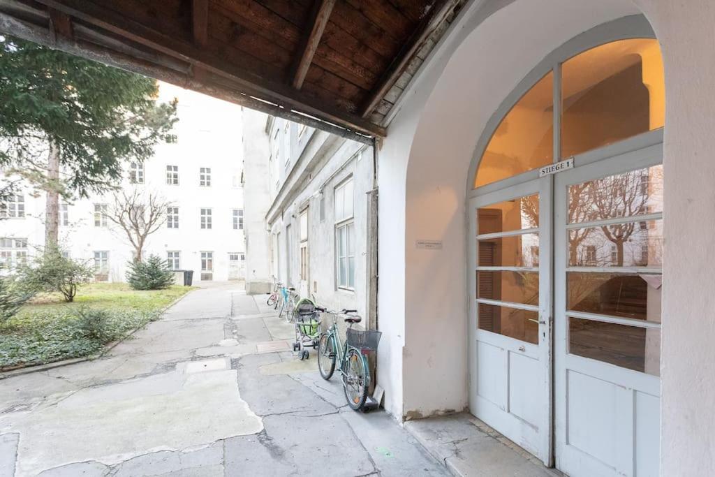 דירות Charming & Authentic Vienna Flat - Central Located מראה חיצוני תמונה